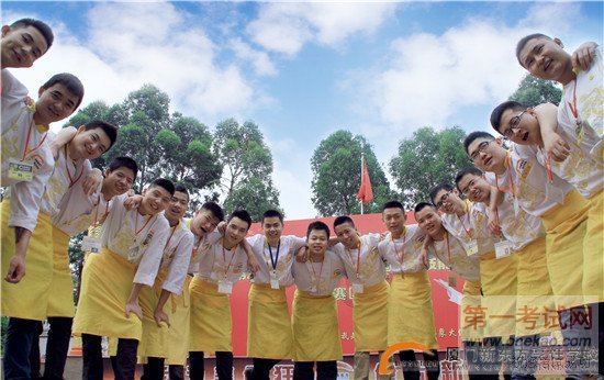 厦门新东方:初中生学什么技术好就业?