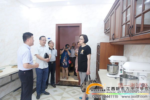 <a  data-cke-saved-href=http://www.jxxdf.com href=http://www.jxxdf.com _cke_saved_href=http://www.jxxdf.com _cke_saved_href=http://www.jxxdf.com _cke_saved_href=http://www.jxxdf.com _cke_saved_href=http://www.jxxdf.com target=_blank class=infotextkey>¶ѧУ</a>.jpg