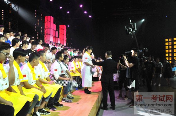 安徽新东方受邀参加安徽卫视《最佳选择》节目录制