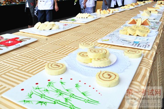 独立创作迎接美好未来——西点专业戚风蛋糕考试