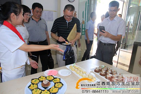 <a href=http://www.jxxdf.com _cke_saved_href=http://www.jxxdf.com _cke_saved_href=http://www.jxxdf.com target=_blank class=infotextkey>¶ѧУ</a>.jpg