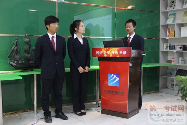 参赛选手答辩,展现了各自团队不俗的实力