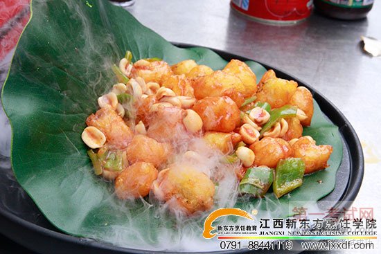 <a data-cke-saved-href=http://www.jxxdf.com href=http://www.jxxdf.com _cke_saved_href=http://www.jxxdf.com _cke_saved_href=http://www.jxxdf.com target=_blank class=infotextkey>江西新东方烹饪学校</a>.jpg