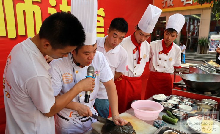 隆贺清大师传艺重庆新东方学子