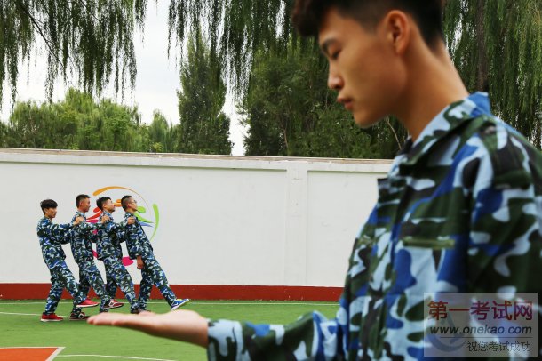 这样的军训燃爆了!