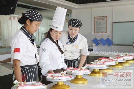 DCTN97W7C{X489J%[L44H]U