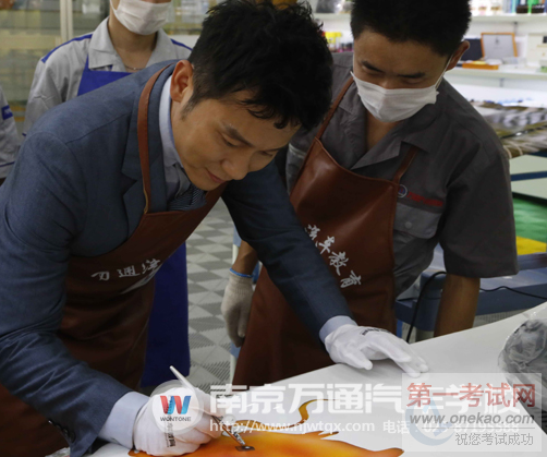 UAH49~N[9`)RJ%W%K3F]V{P