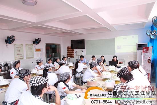 <a  data-cke-saved-href=http://www.jxxdf.com href=http://www.jxxdf.com _cke_saved_href=http://www.jxxdf.com _cke_saved_href=http://www.jxxdf.com target=_blank class=infotextkey>¶ѧУ</a>.jpg