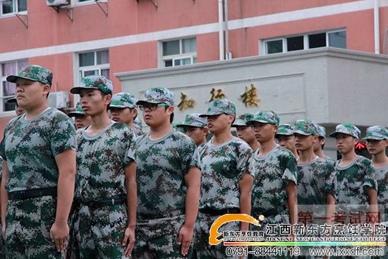 <a data-cke-saved-href=http://www.jxxdf.com href=http://www.jxxdf.com _cke_saved_href=http://www.jxxdf.com _cke_saved_href=http://www.jxxdf.com target=_blank class=infotextkey>江西新东方烹饪学校</a>.jpg