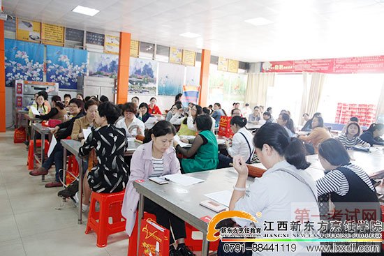 <a  data-cke-saved-href=http://www.jxxdf.com href=http://www.jxxdf.com _cke_saved_href=http://www.jxxdf.com _cke_saved_href=http://www.jxxdf.com target=_blank class=infotextkey>¶ѧУ</a>.jpg