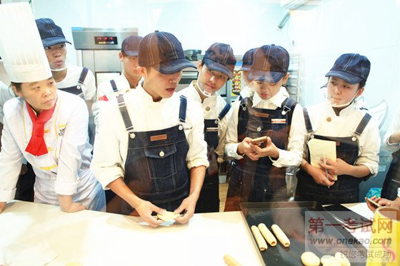 г롿ǪʳƷרҵ˲ζСջרѵ