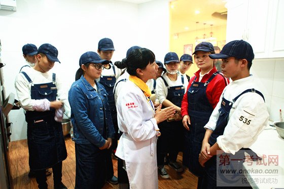 г롿ǪʳƷרҵ˲ζСջרѵ