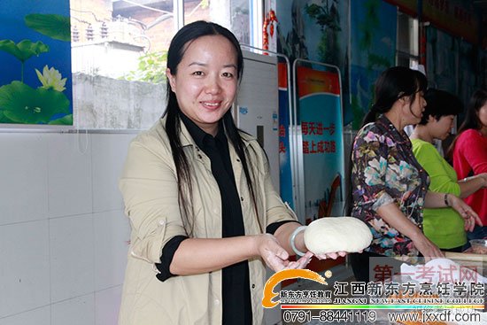 <a  data-cke-saved-href=http://www.jxxdf.com href=http://www.jxxdf.com _cke_saved_href=http://www.jxxdf.com _cke_saved_href=http://www.jxxdf.com target=_blank class=infotextkey>¶ѧУ</a>.jpg