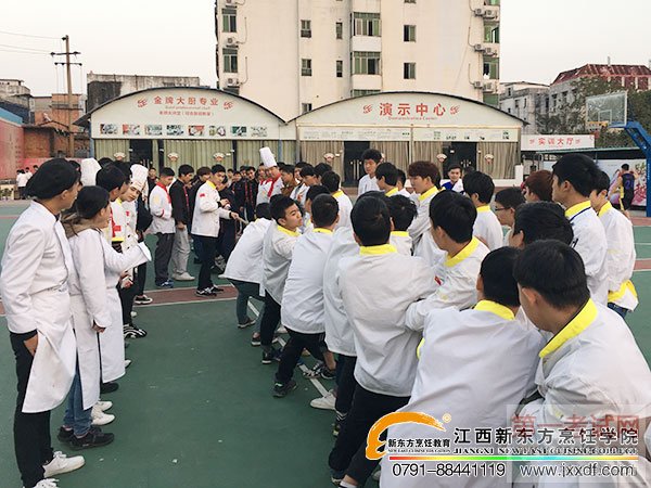 <a  data-cke-saved-href=http://www.jxxdf.com href=http://www.jxxdf.com _cke_saved_href=http://www.jxxdf.com _cke_saved_href=http://www.jxxdf.com target=_blank class=infotextkey>¶ѧУ</a>.jpg